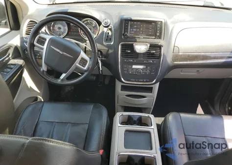 2015 Chrysler Town & Country Touring from USA, damaged, VIN 2C4RC1BG1FR577648